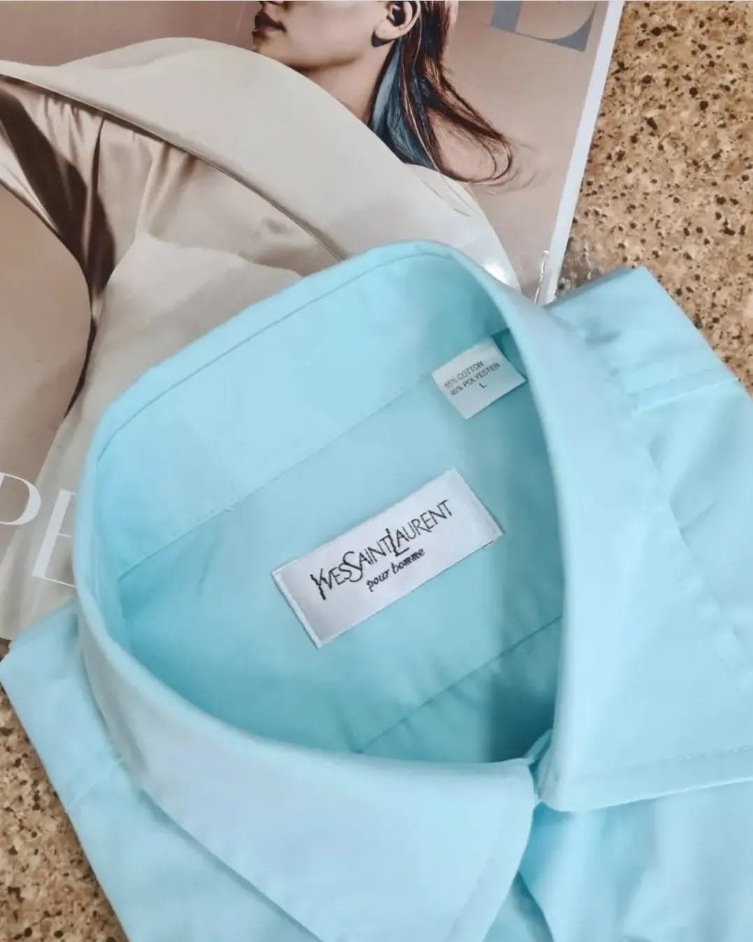 Чудесная винтажная базовая рубашка от Yves Saint Laurent 💙