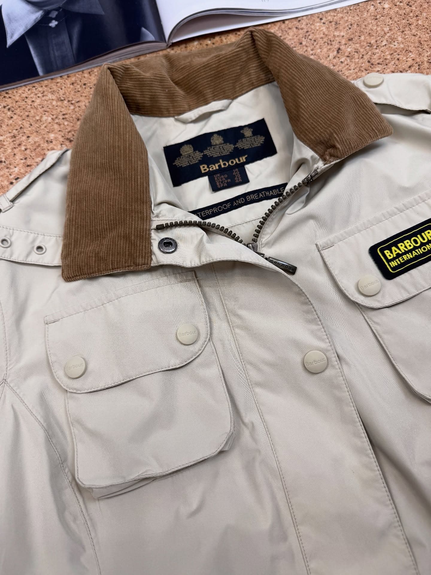 Класна легка куртка BARBOUR ❤️🔥